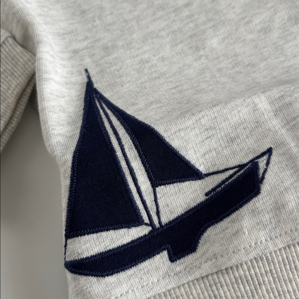 🆕 THE LITTLE WHITE COMPANY | Sailboat Sweatshirt - Picture 2 of 6